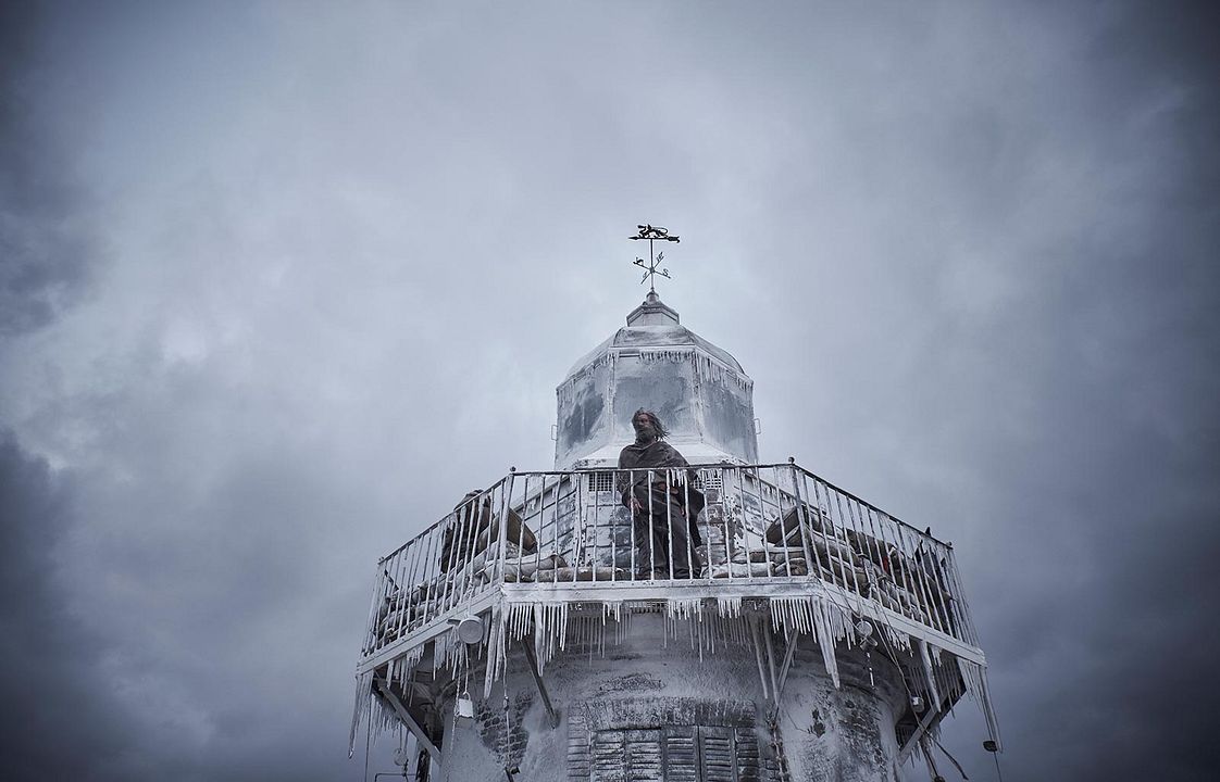 La piel fría : Foto Ray Stevenson