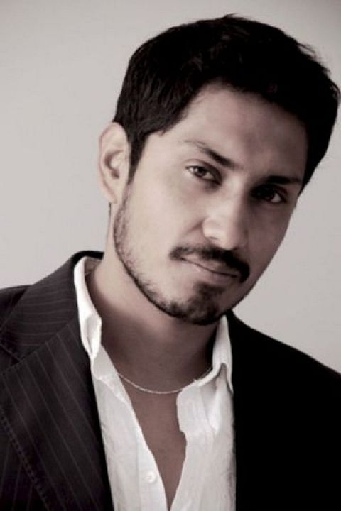 Póster Tenoch Huerta