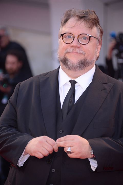Cobertura de revista Guillermo del Toro