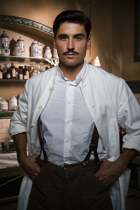 Cobertura de revista Álex García (II)