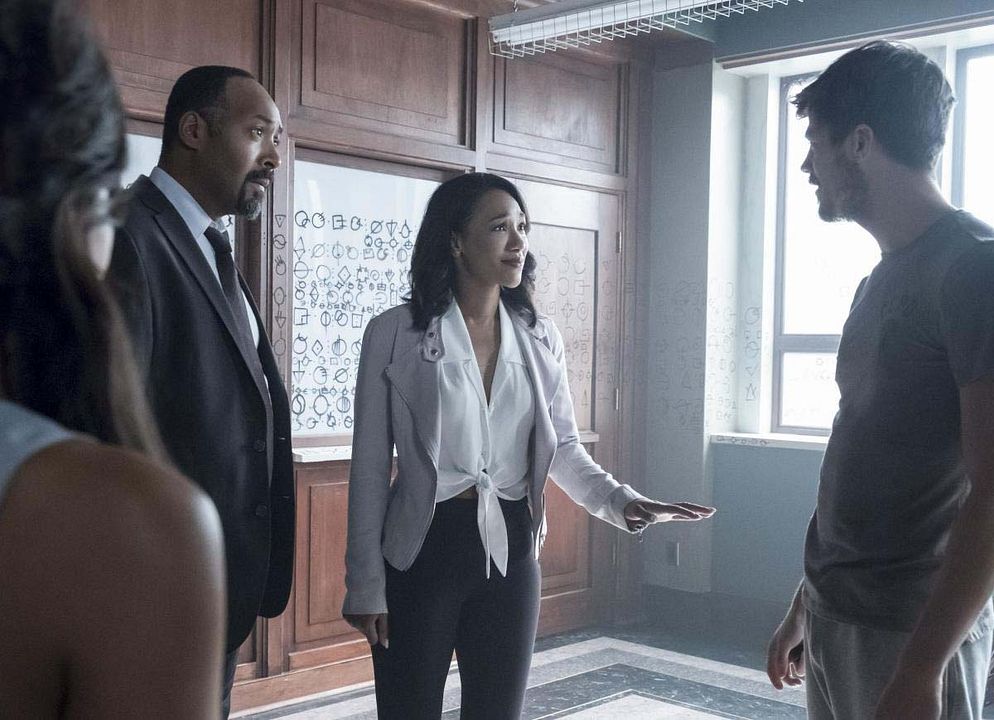 Flash : Foto Jesse L. Martin, Candice Patton