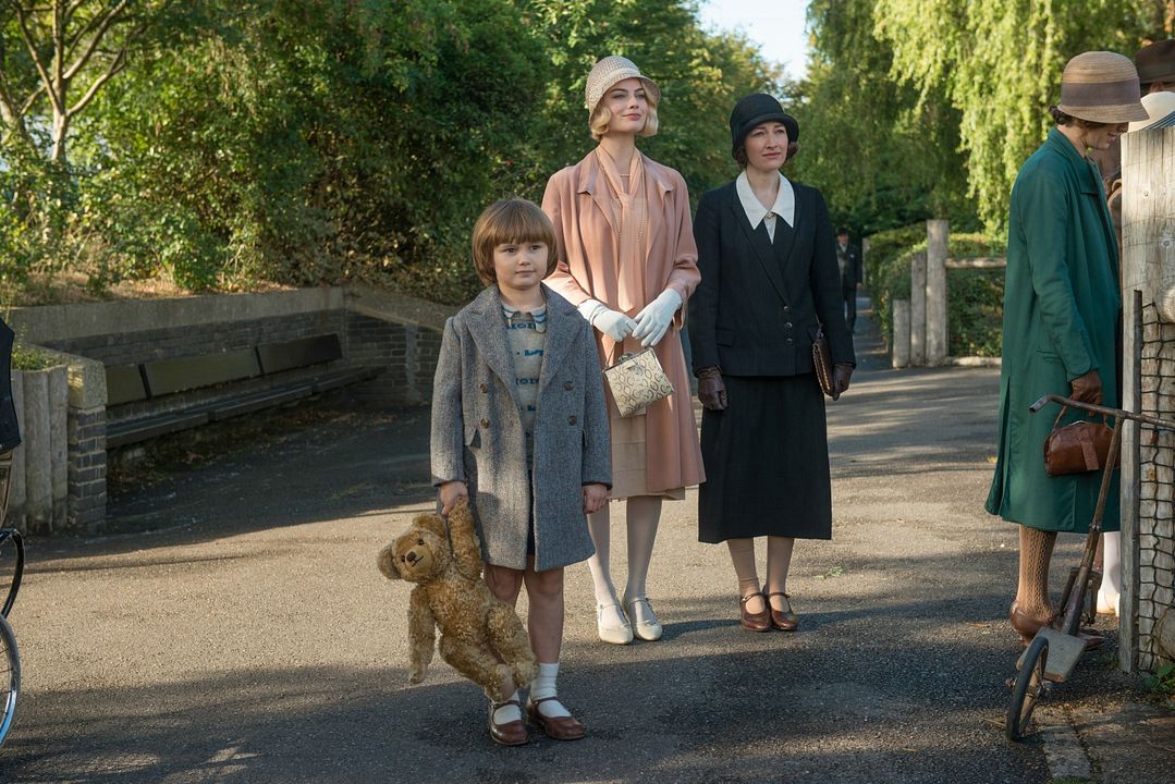 Hasta pronto, Christopher Robin : Foto Margot Robbie, Kelly Macdonald