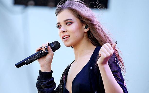 Póster Hailee Steinfeld