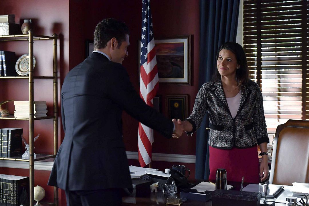 Designated Survivor : Foto Adan Canto