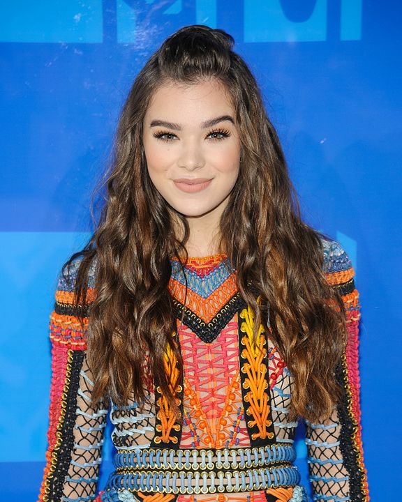 Cobertura de revista Hailee Steinfeld