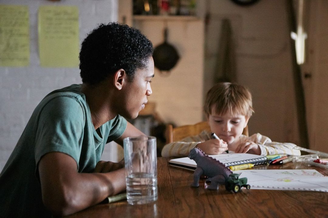 Viene de noche : Foto Christopher Abbott