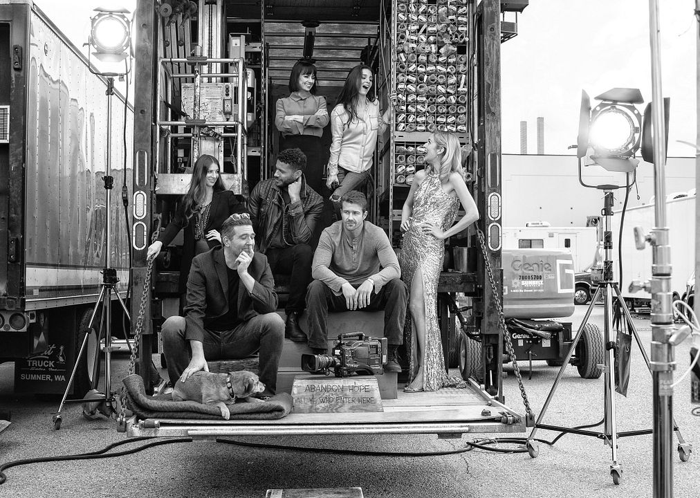 Foto Kim Matula, Constance Zimmer, Monica Barbaro