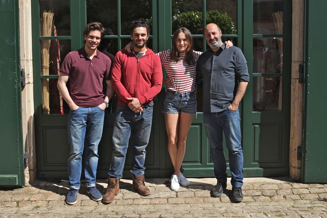 El viñedo que nos une : Cobertura de revista