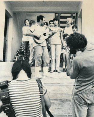 Cuba and the Cameraman : Póster