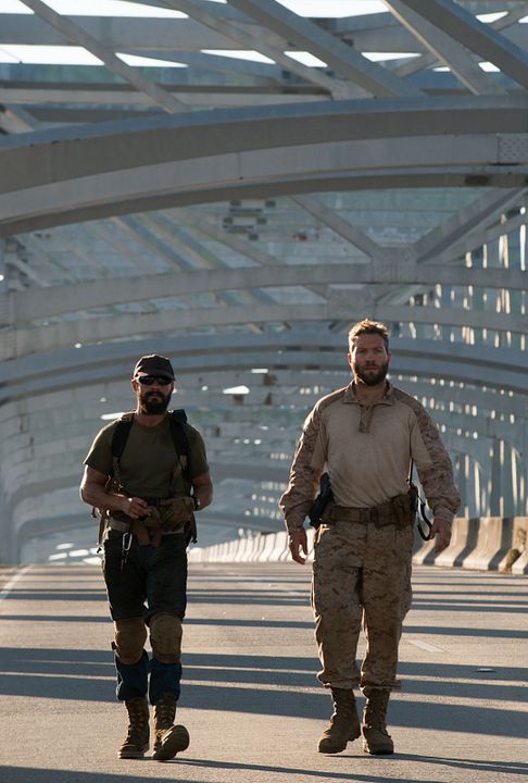 Foto Jai Courtney, Shia LaBeouf