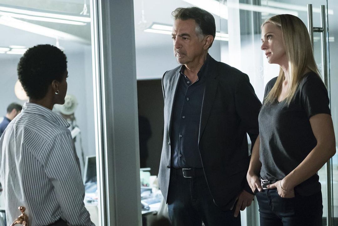 Mentes criminales : Foto Joe Mantegna