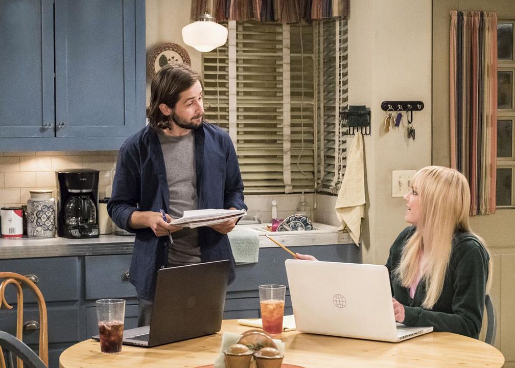 Mom : Foto Anna Faris, Michael Angarano