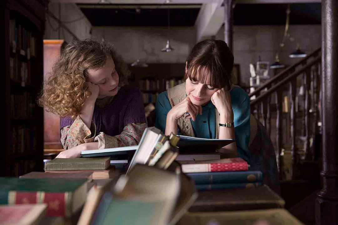 De libros, amores y otros males : Foto Emily Mortimer