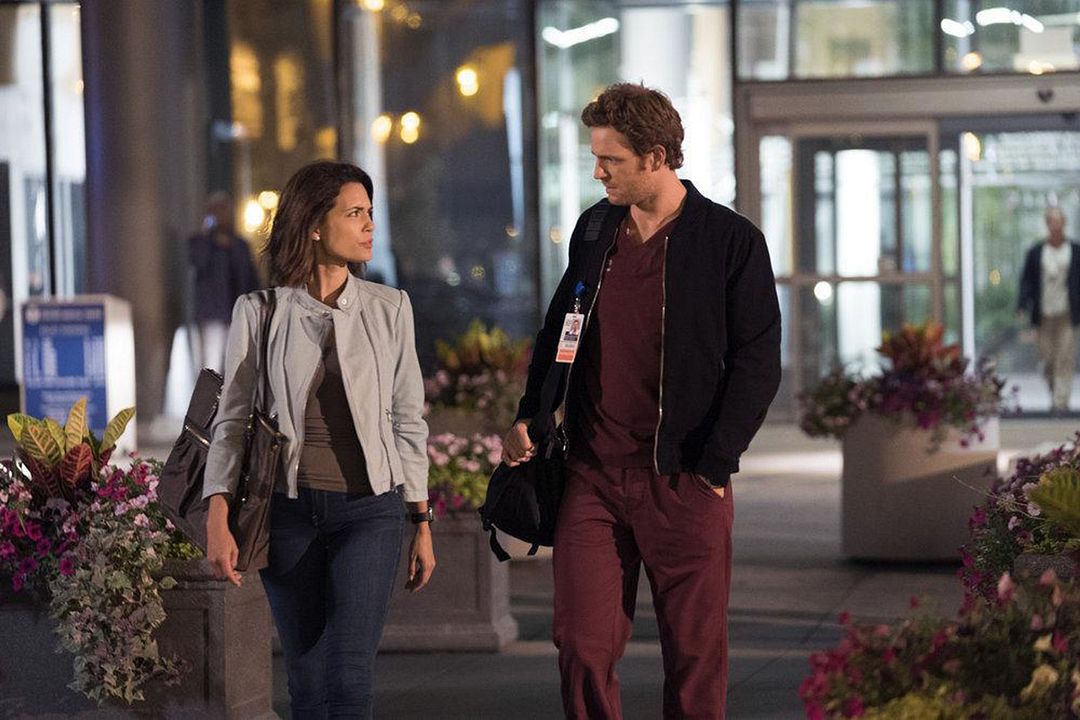 Chicago Med : Foto Torrey DeVitto