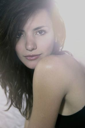 Póster Lila Avilés