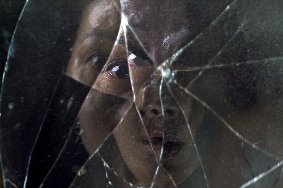 Mimic: voces del más alla : Foto