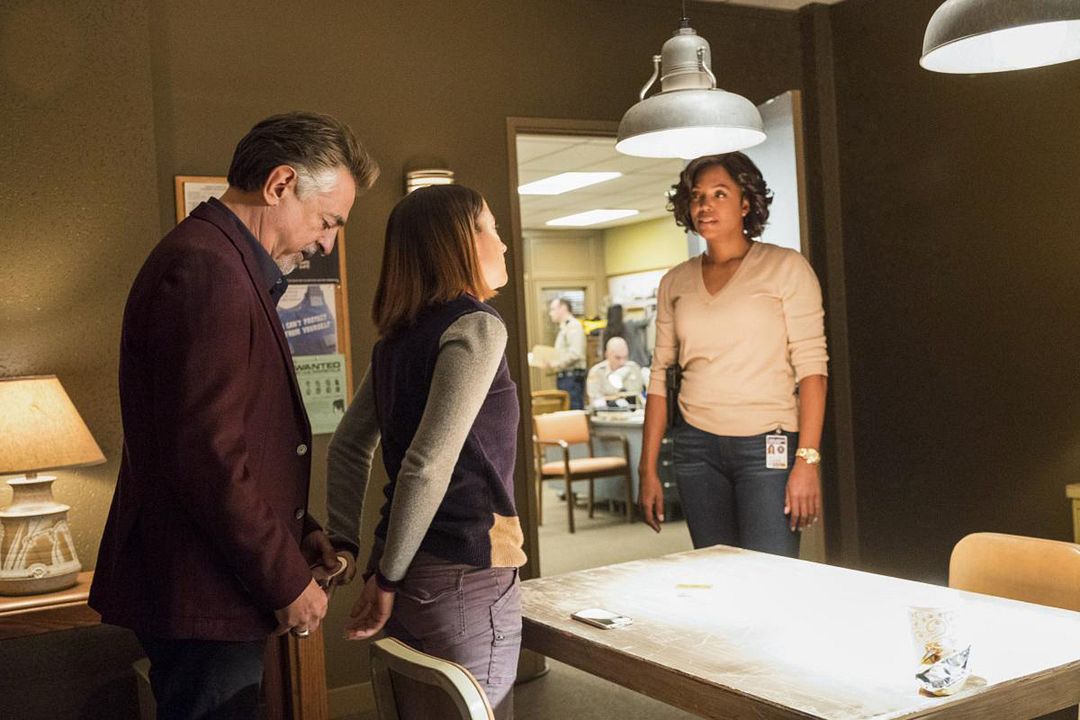 Mentes criminales : Foto Aisha Tyler, Joe Mantegna