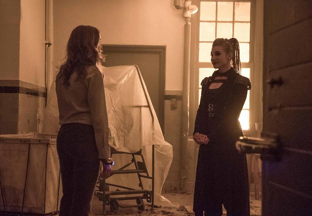 Flash : Foto Katee Sackhoff