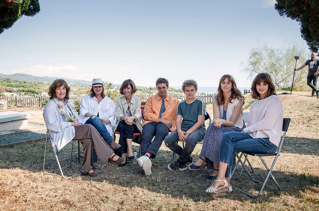 Gente Que Viene y Bah : Foto Alexandra Jiménez, Carmen Maura, Clara Lago