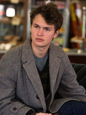 Póster Ansel Elgort