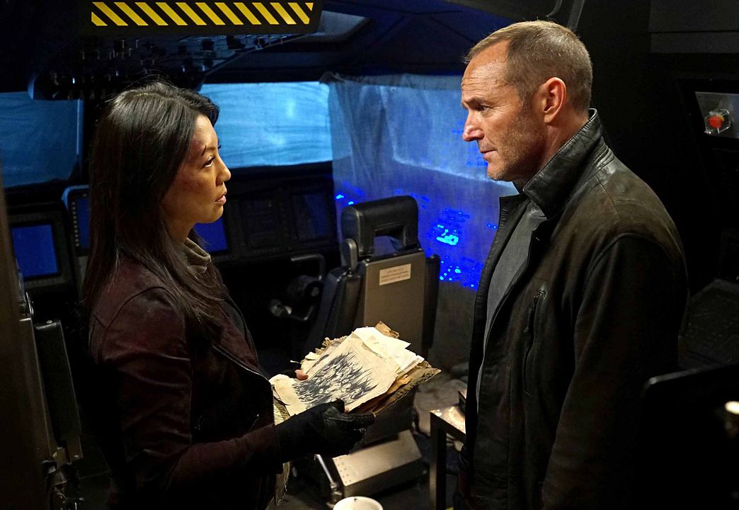 Agentes de S.H.I.E.L.D. : Póster Ming-Na Wen, Clark Gregg