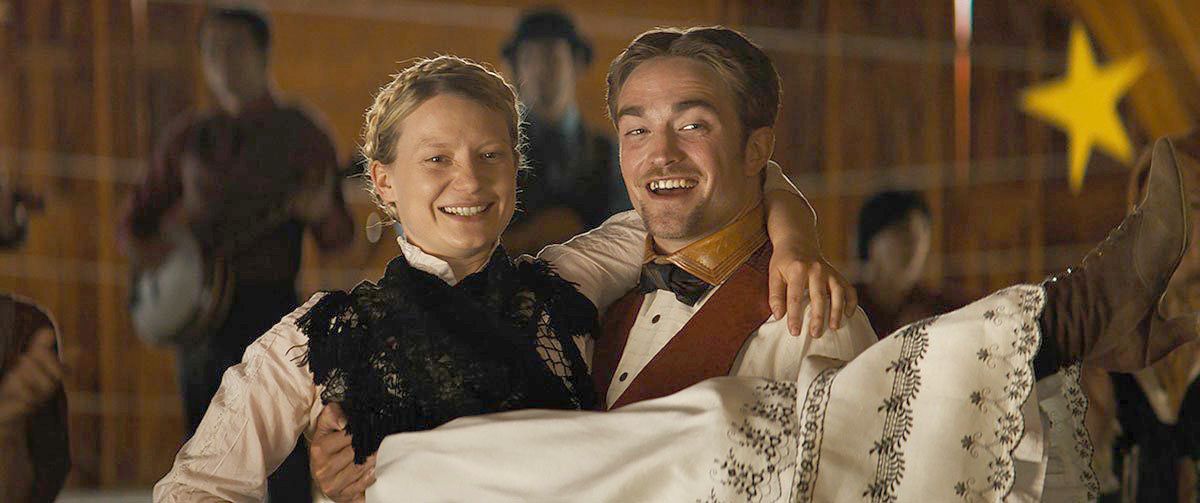 Damsel : Foto Mia Wasikowska, Robert Pattinson