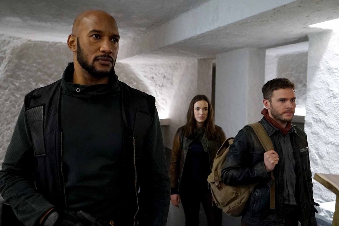 Agentes de S.H.I.E.L.D. : Foto Iain De Caestecker, Elizabeth Henstridge, Henry Simmons