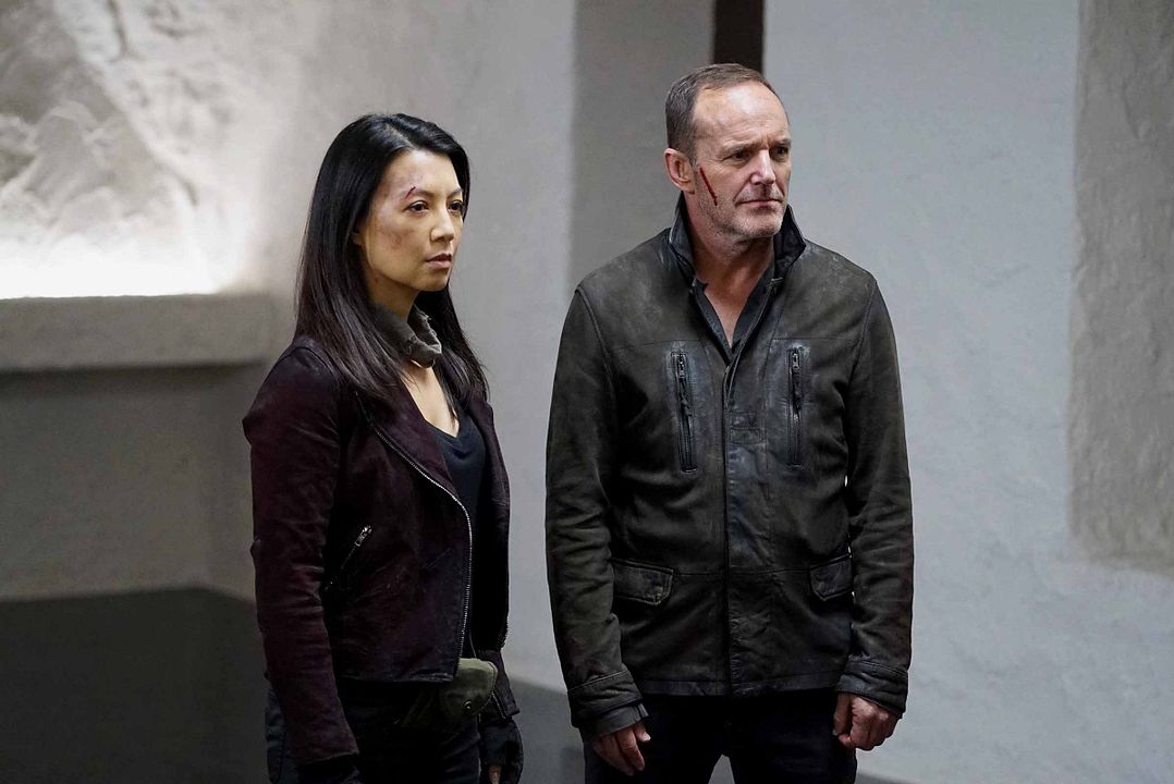Agentes de S.H.I.E.L.D. : Foto Ming-Na Wen, Clark Gregg