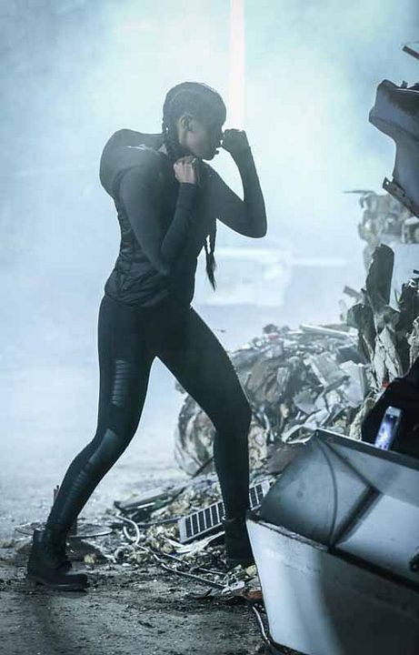 Black Lightning : Foto Nafessa Williams