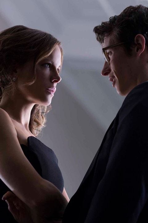 La amante de mi padre : Foto Callum Turner, Kate Beckinsale