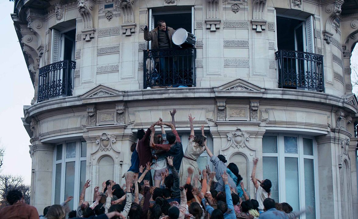 La noche devoró al mundo : Foto Anders Danielsen Lie