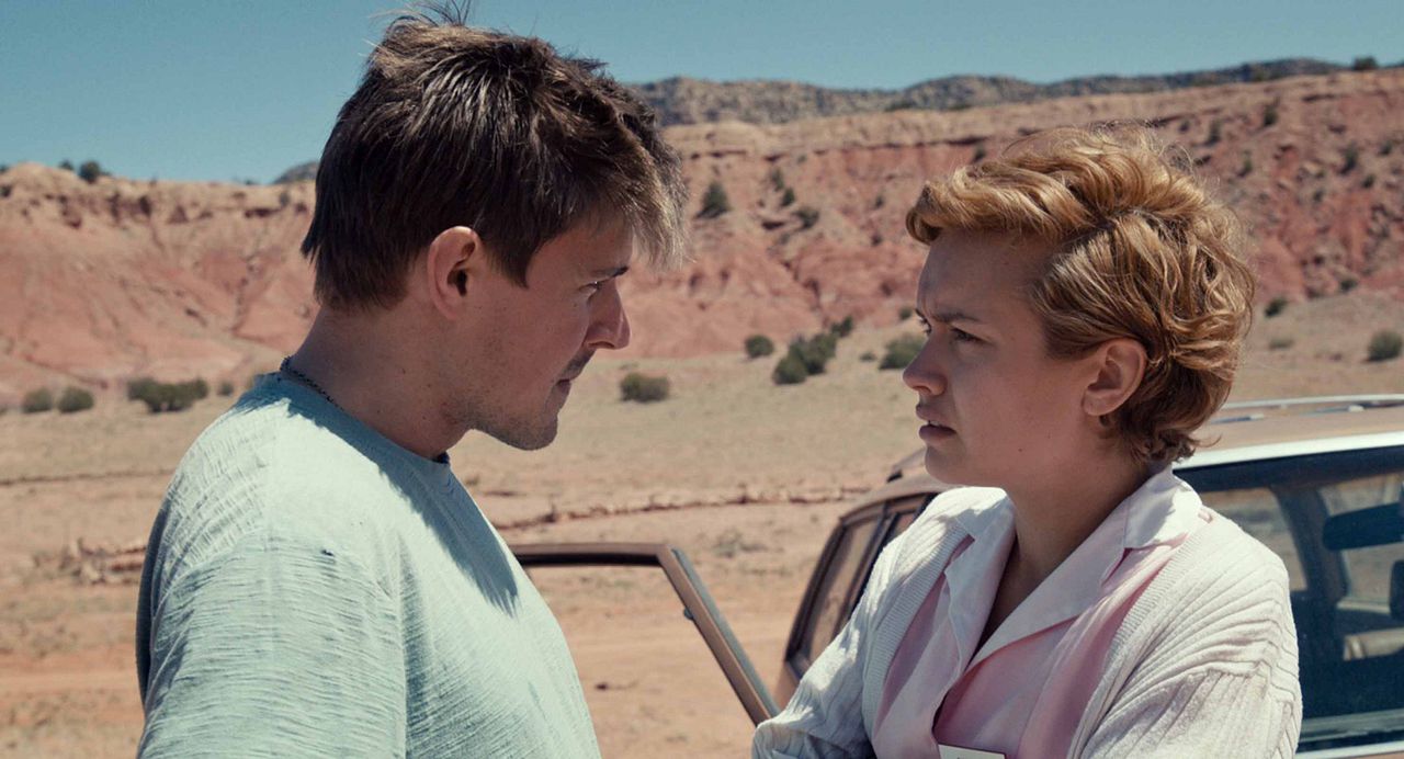 Foto Chris Lowell, Olivia Cooke