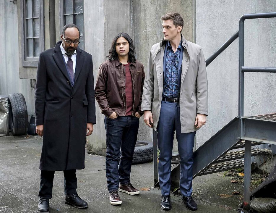 Flash : Foto Jesse L. Martin, Carlos Valdes