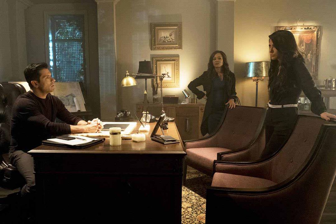 Riverdale : Foto Robin Givens, Mark Consuelos, Marisol Nichols