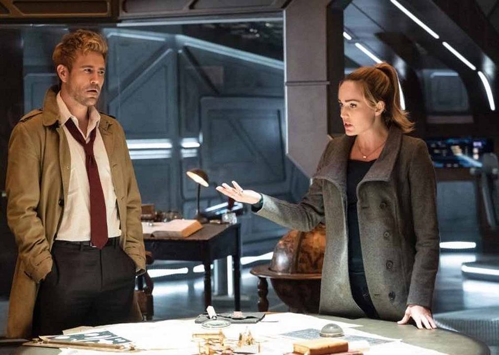 DC's Legends of Tomorrow : Foto Matt Ryan, Caity Lotz