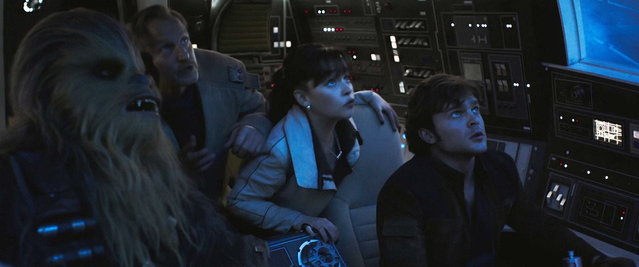 Han Solo: Una historia de Star Wars : Foto Woody Harrelson, Alden Ehrenreich, Emilia Clarke, Joonas Suotamo