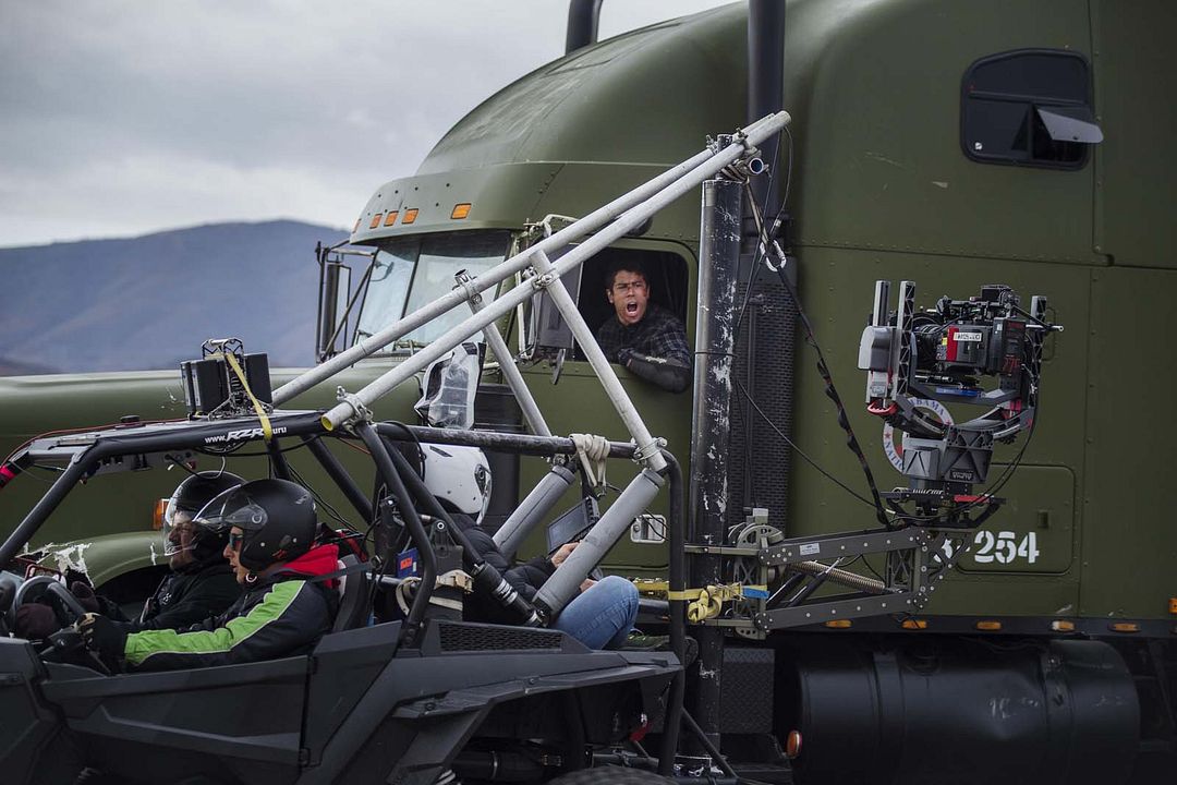 El gran huracán categoría 5 : Foto Toby Kebbell