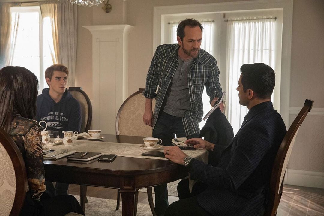 Riverdale : Foto K.J. Apa, Luke Perry