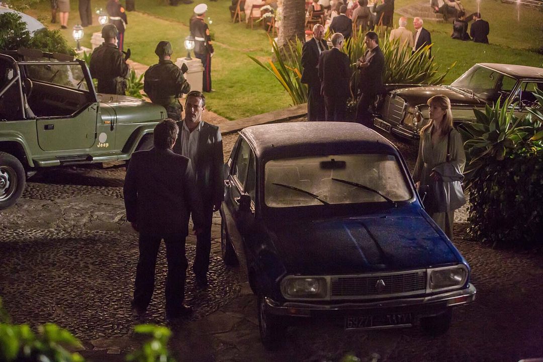 Foto Jon Hamm, Rosamund Pike