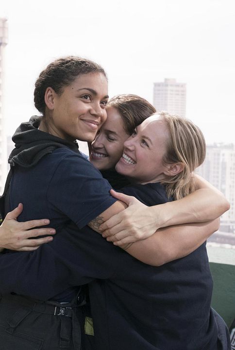 Estación 19 : Foto Danielle Savre, Barrett Doss