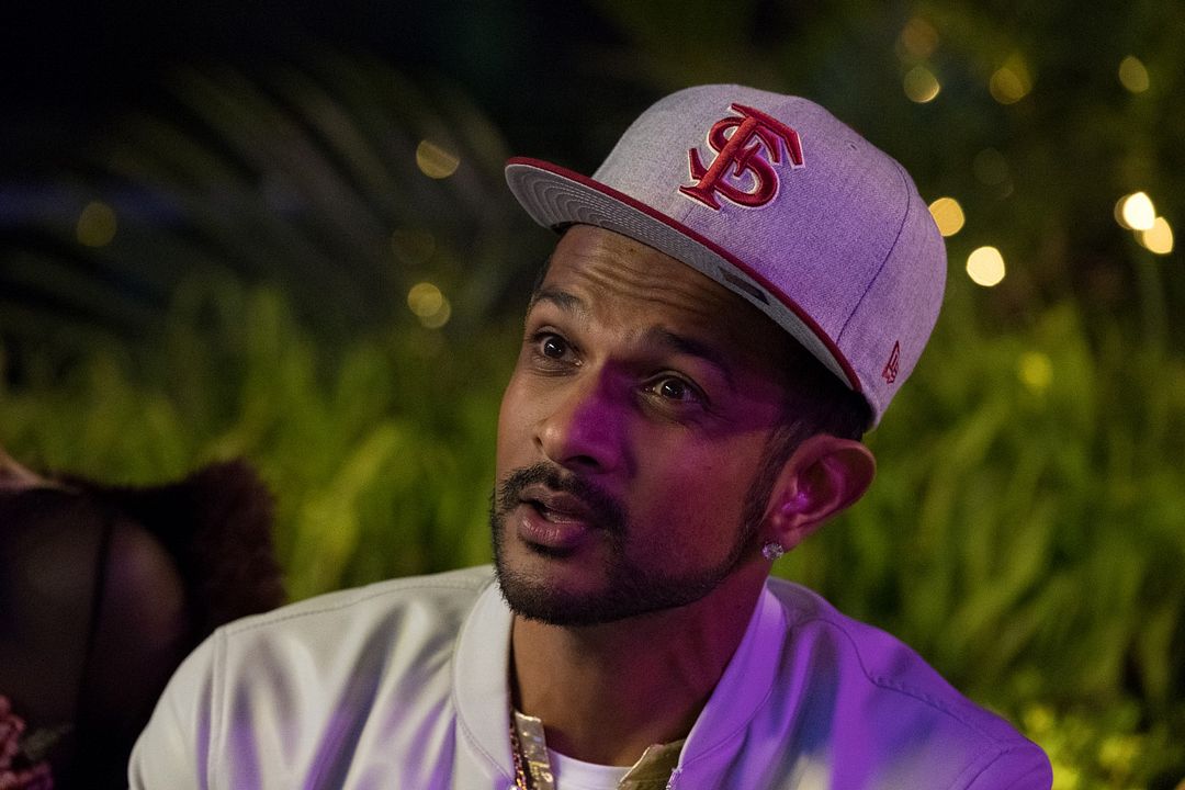 Game Over, Man! : Foto Utkarsh Ambudkar