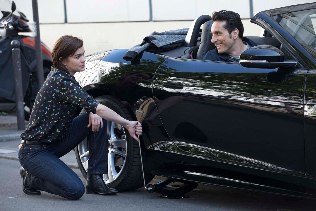 I Am Not An Easy Man : Foto