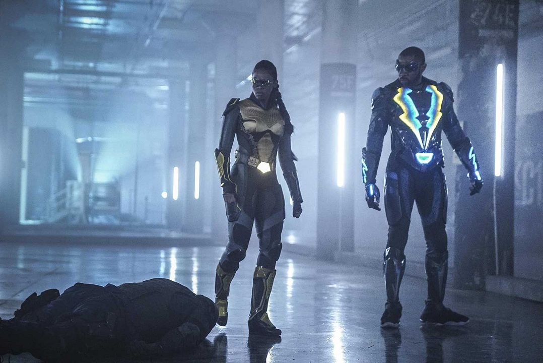 Black Lightning : Foto Cress Williams, Nafessa Williams