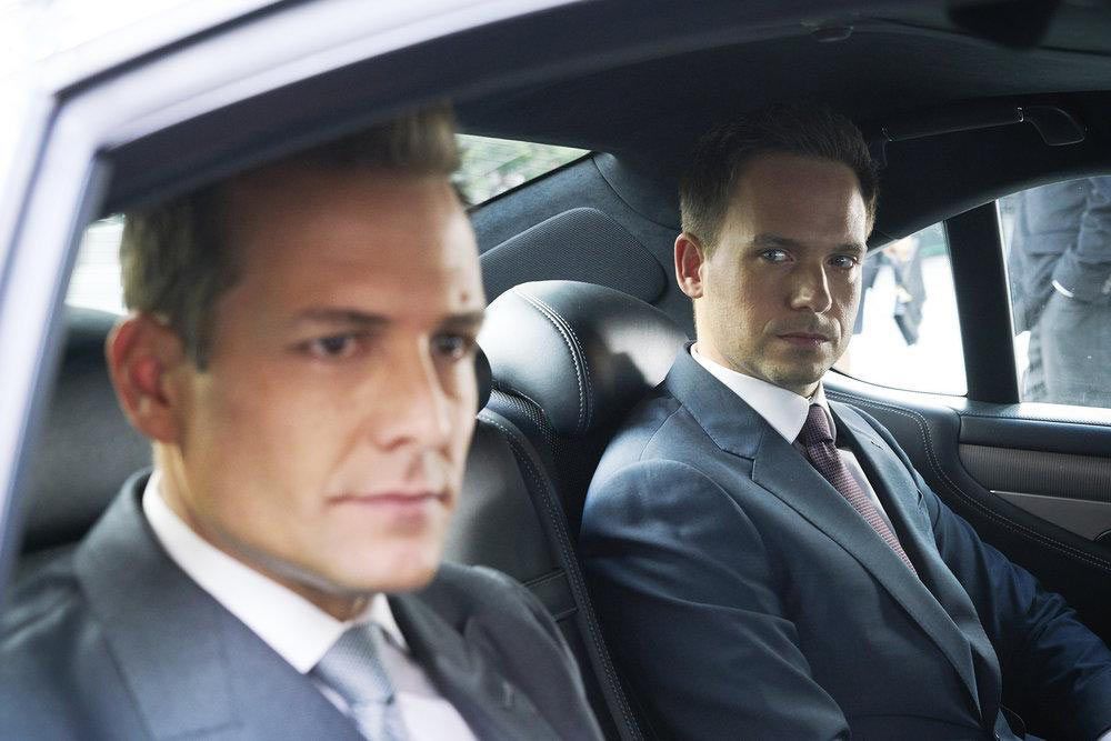 Suits : Foto Gabriel Macht, Patrick J. Adams