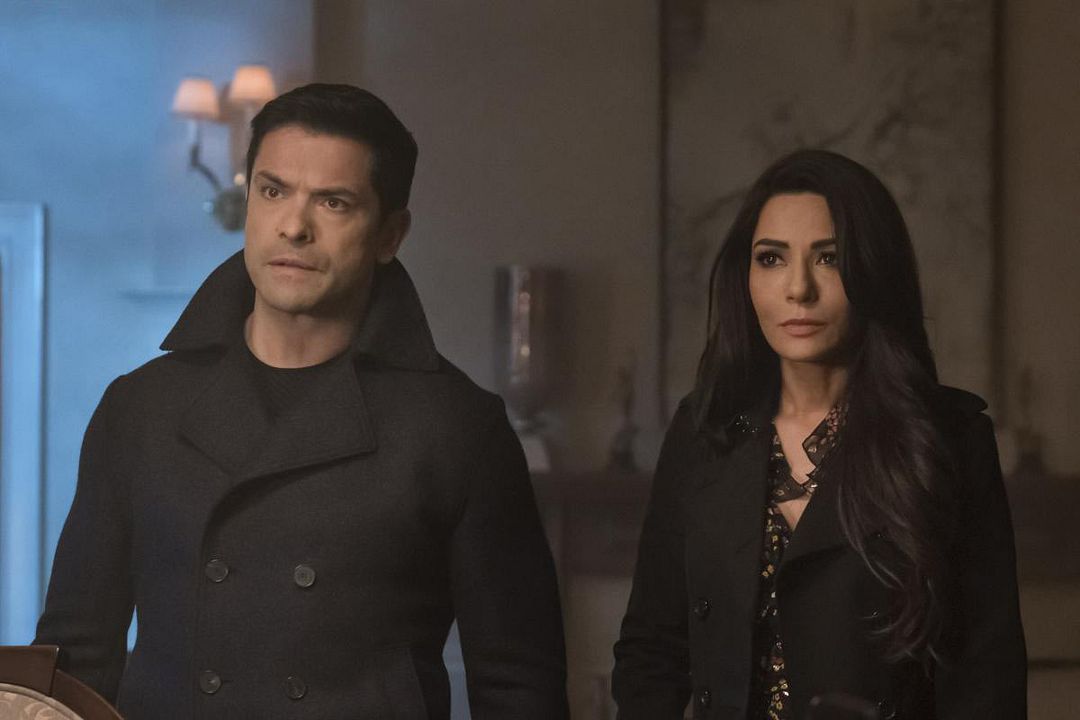 Riverdale : Foto Mark Consuelos, Marisol Nichols