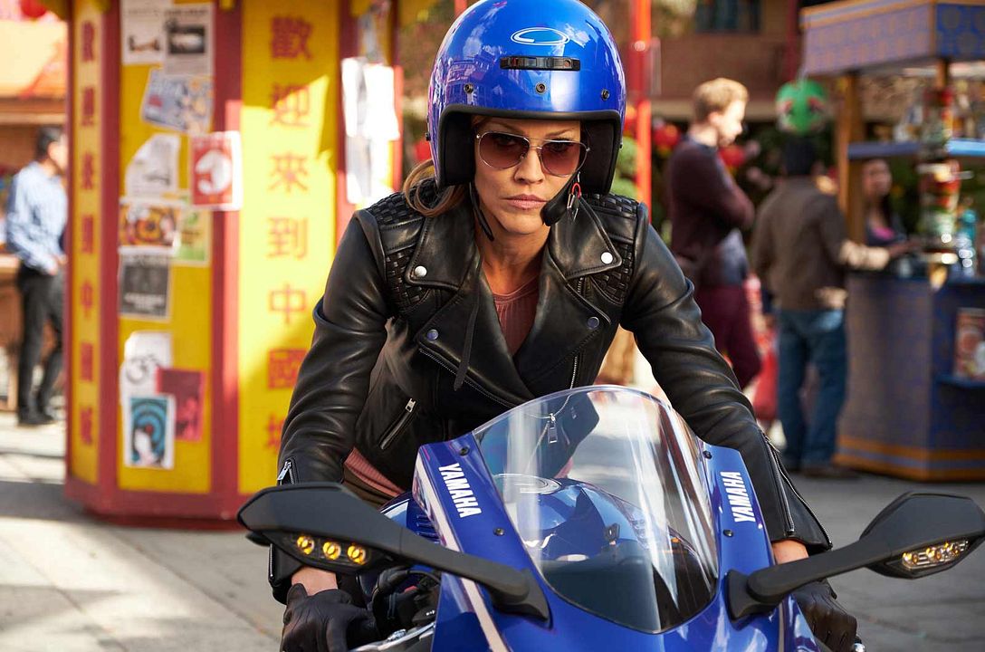 Lucifer : Foto Tricia Helfer