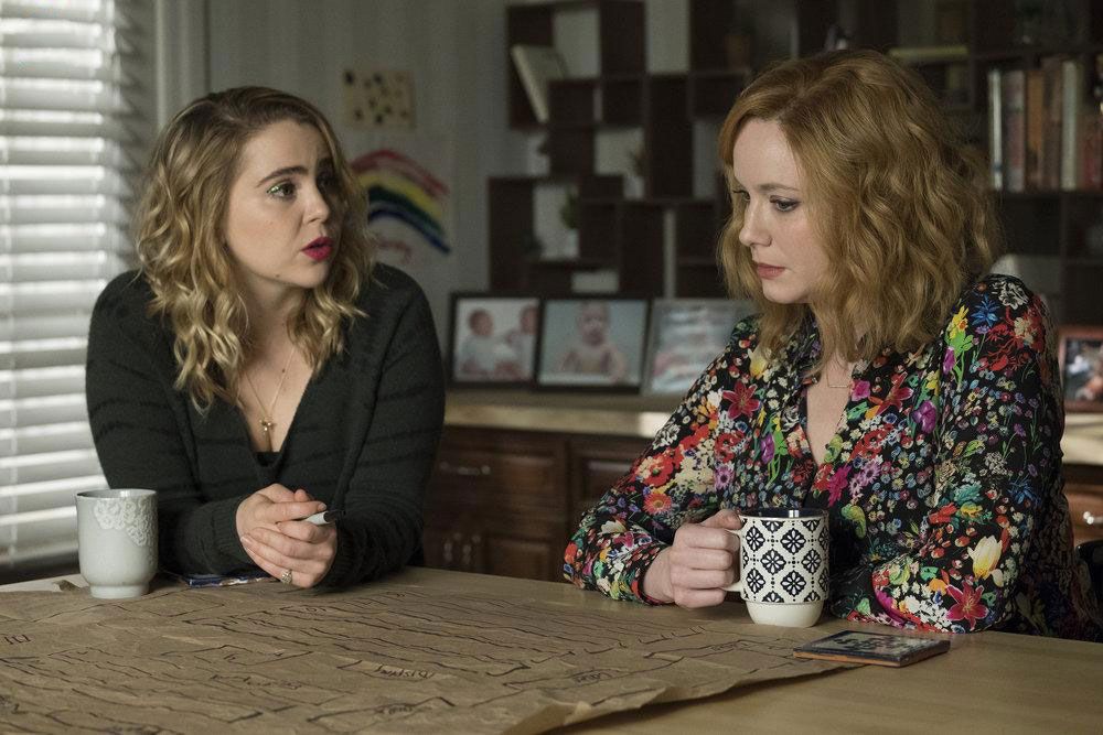 Chicas Buenas : Foto Mae Whitman, Christina Hendricks