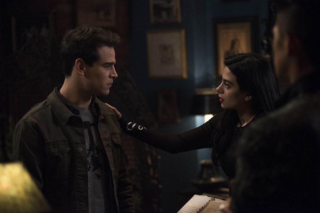 Shadowhunters : Foto Emeraude Toubia
