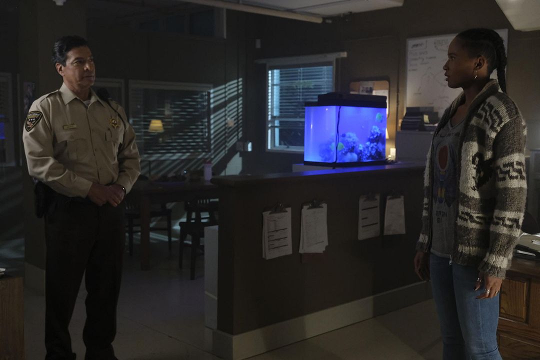 Siren : Foto Gil Birmingham, Fola Evans-Akingbola