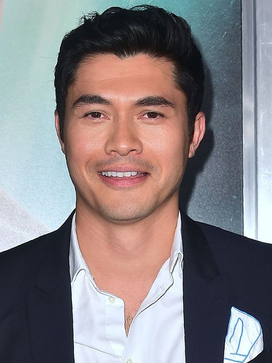Póster Henry Golding